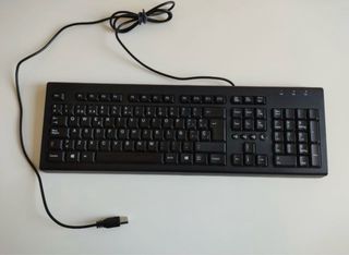 Teclado de sobremesa negro