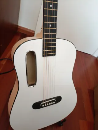 Guitarra acústica blanca 4/4 98 cm A estrenar