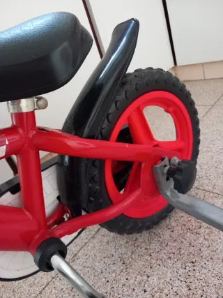 Bicicleta infantil con ruedines 3-4 años com nueva