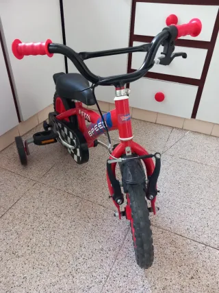 Bicicleta infantil con ruedines 3-4 años com nueva