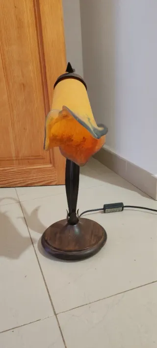 Lamparita de mesa cristal y metal