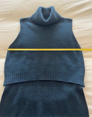 Chaleco lana Is Coming cuello alto