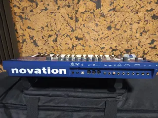 Novation Ultranova, sintetizador y vocoder.