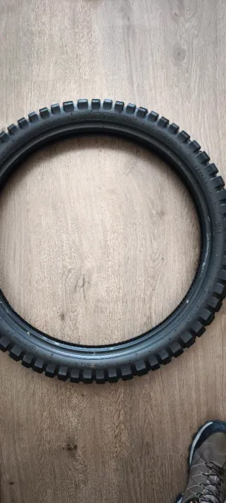 Neumáticos Continental TKC 80