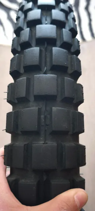 Neumáticos Continental TKC 80