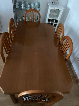 Mesa de comedor con 6 sillas