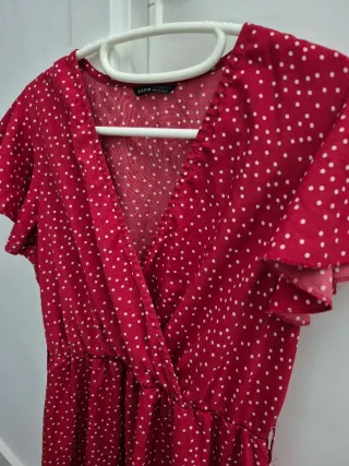 Vestido rojo lunares blanco