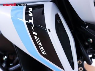 YAMAHA MT 125