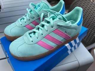 Zapatillas adidas gazelle niña