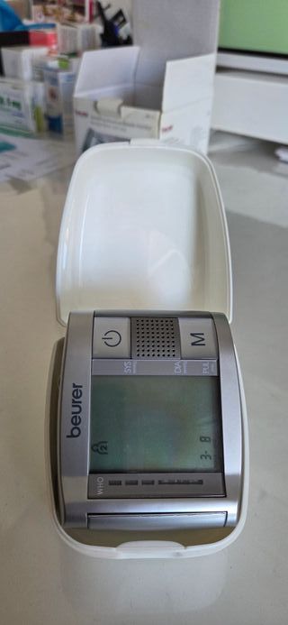 Tensiómetro mano Beurer BC19 con funcion de Voz
