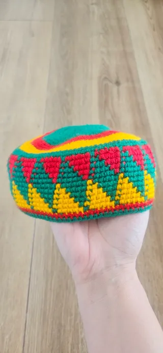 Gorro algodón colores vivos medidas en las fotos