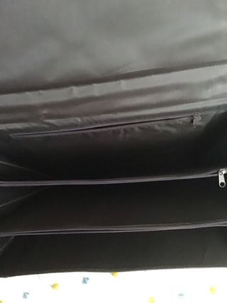 Maletín documentos sin usar , muchos departamentos