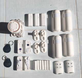 Kit Alarma GSM Sensores Movimiento y Puerta