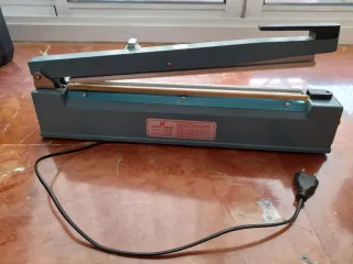 Máquina selladora de impulso PFS-400