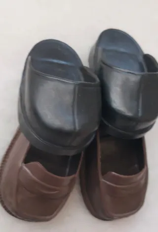 Zapatos Nancy antiguos marrones y negros