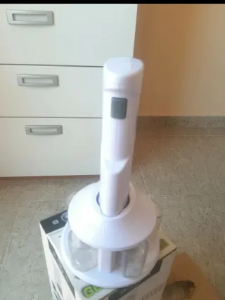 Molinillo de especias eléctrico BOB-HOME