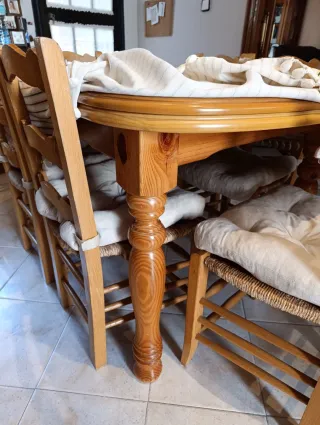 Mesa extensible madera maciza y 6 sillas