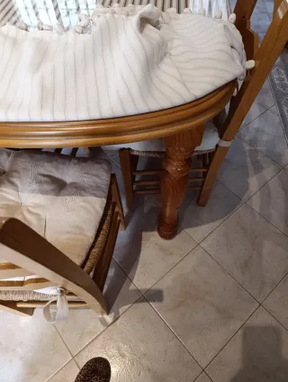 Mesa extensible madera maciza y 6 sillas