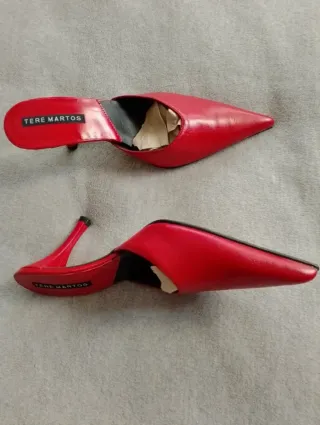 Mules Tere Martos Talla 38 Rojas