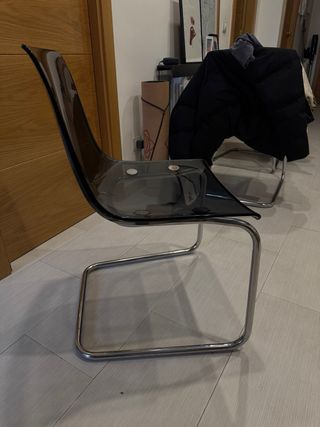 3 Sillas IKEA TOBIAS transparentes gris ahumado