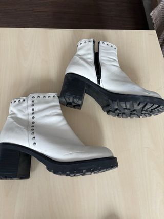 Botines piel blancas mujer talla 41.
