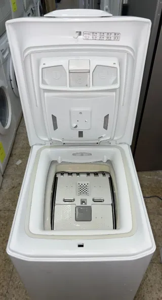 Lavatrice Hoover a carica dall'alto