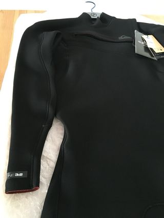 Neopreno surf Quiksilver Highline a estrenar.