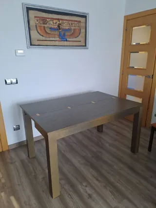 Mesa de comedor madera y metal
