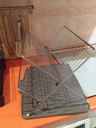 Escurridor de platos plegable