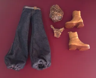 Outfit Bratz Lola Indigo Sin Muñeca.