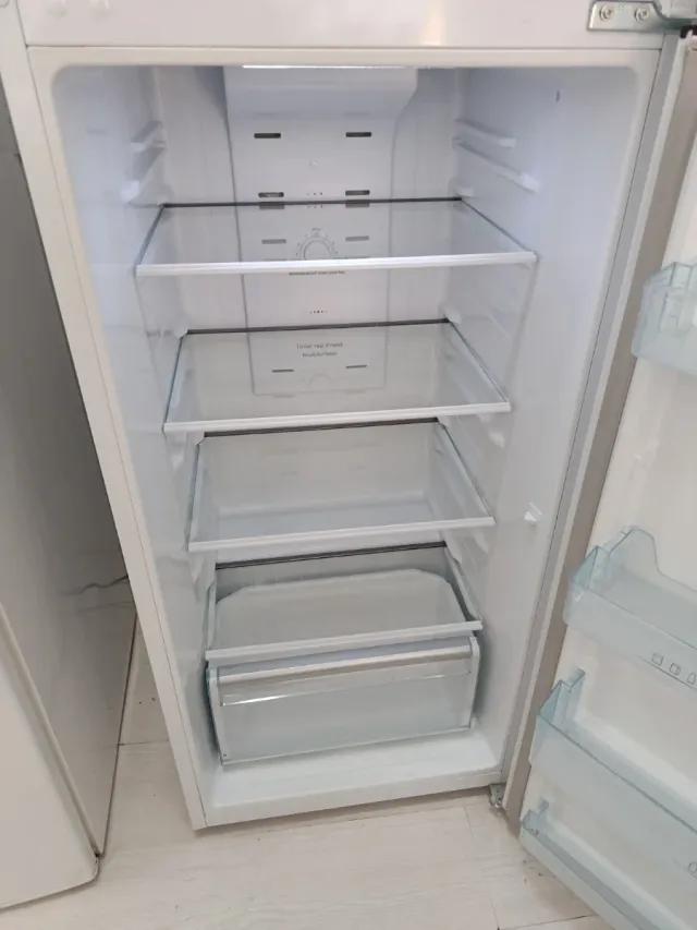 Nevera Hisense blanca