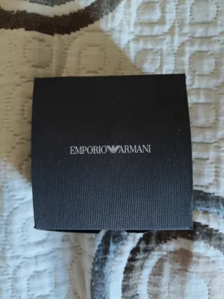 Reloj Emporio Armani correa negra y esfera