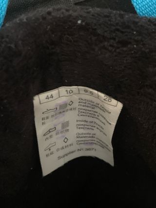 Tabla snowboard , fijaciones, botas, fundas