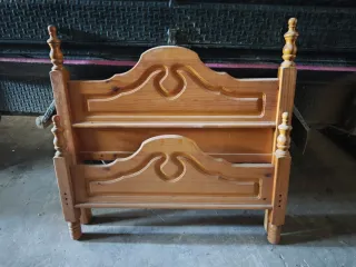 Cabecero y pie de cama infantil de madera