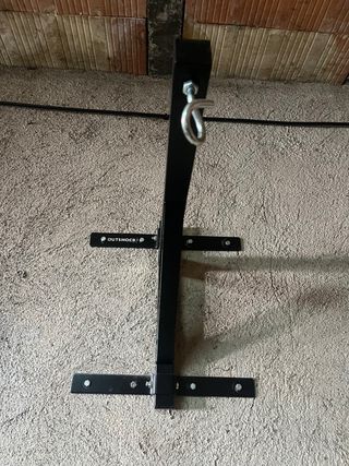 Soporte pared saco boxeo OUTSHOCK