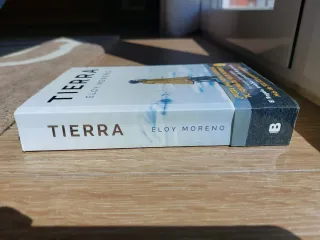 Tierra / Earth (Spanish Edition)