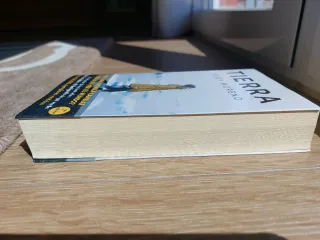 Tierra / Earth (Spanish Edition)