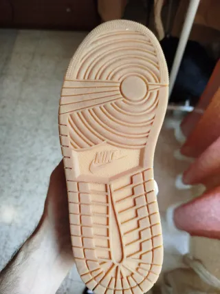 Air Jordan 1 Low White/Midnight Navy Sneakers