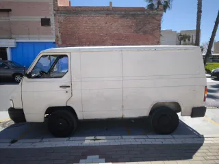 Furgoneta para camperizar Nissan trade