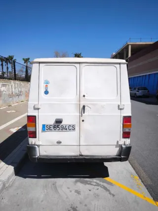 Furgoneta para camperizar Nissan trade