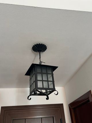 Farol de hierro forjado colgante