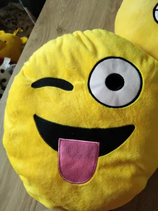 Set 3 Cuscini Emoji