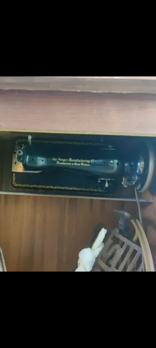 Máquina de coser Singer antigua