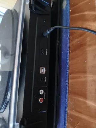 Tocadiscos JAM Spun Out Negro