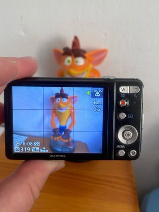 Cámara Digital Olympus VG-130 14MP