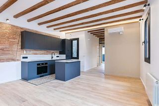 Piso en venta en Sants en Barcelona