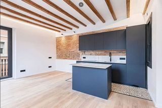 Piso en venta en Sants en Barcelona