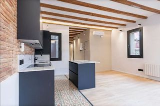 Piso en venta en Sants en Barcelona