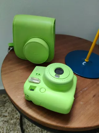 Cámara Fujifilm Instax Mini 9 Verde