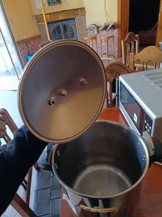 Olla a presión Magefesa